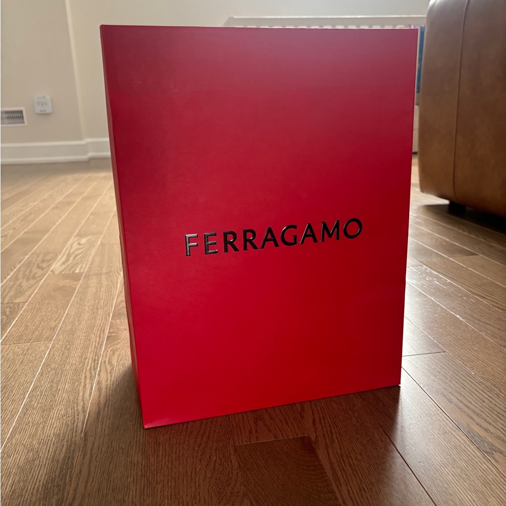Ferragamo Red shopping bag